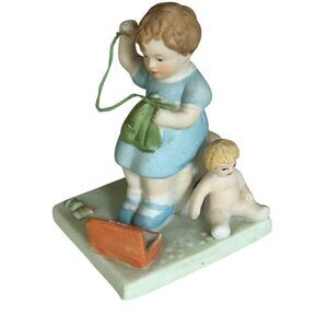 Little Mother- Figurine 1991 Balliol Corp-Heirloom Tradition-Korea-Vintage-H2175